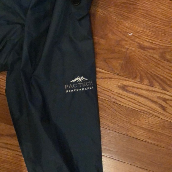Pactech Rain Jacket - Picture 2 of 4